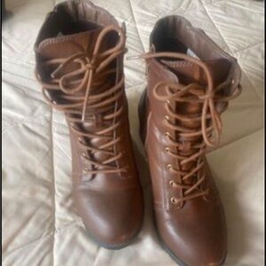 Avenue Brand size 11 booties, worn three times!